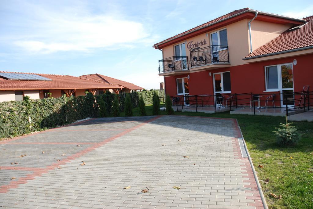 Fridrich Apartman Apartamento Veľký Meder Exterior foto